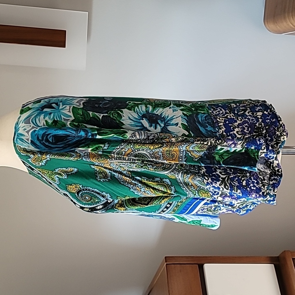 Anthropologie Tiny Patchwork Style Top. Rayon. Si… - image 4